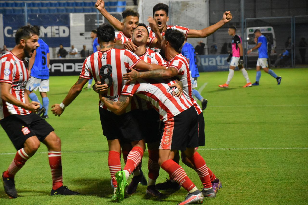 San Martín debutó con una victoria ante Estudiantes (RC)