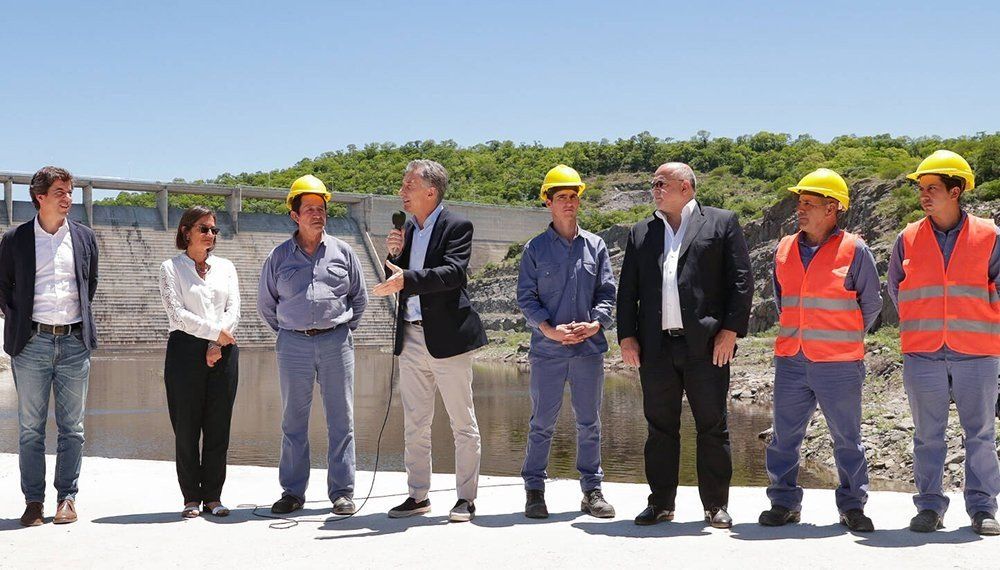 Macri visitó Catamarca y anunció la construcción de un aeropuerto internacional