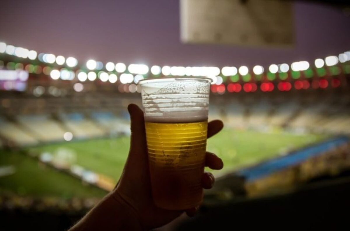 FIFA prohibió la venta de cerveza en los estadios de Qatar