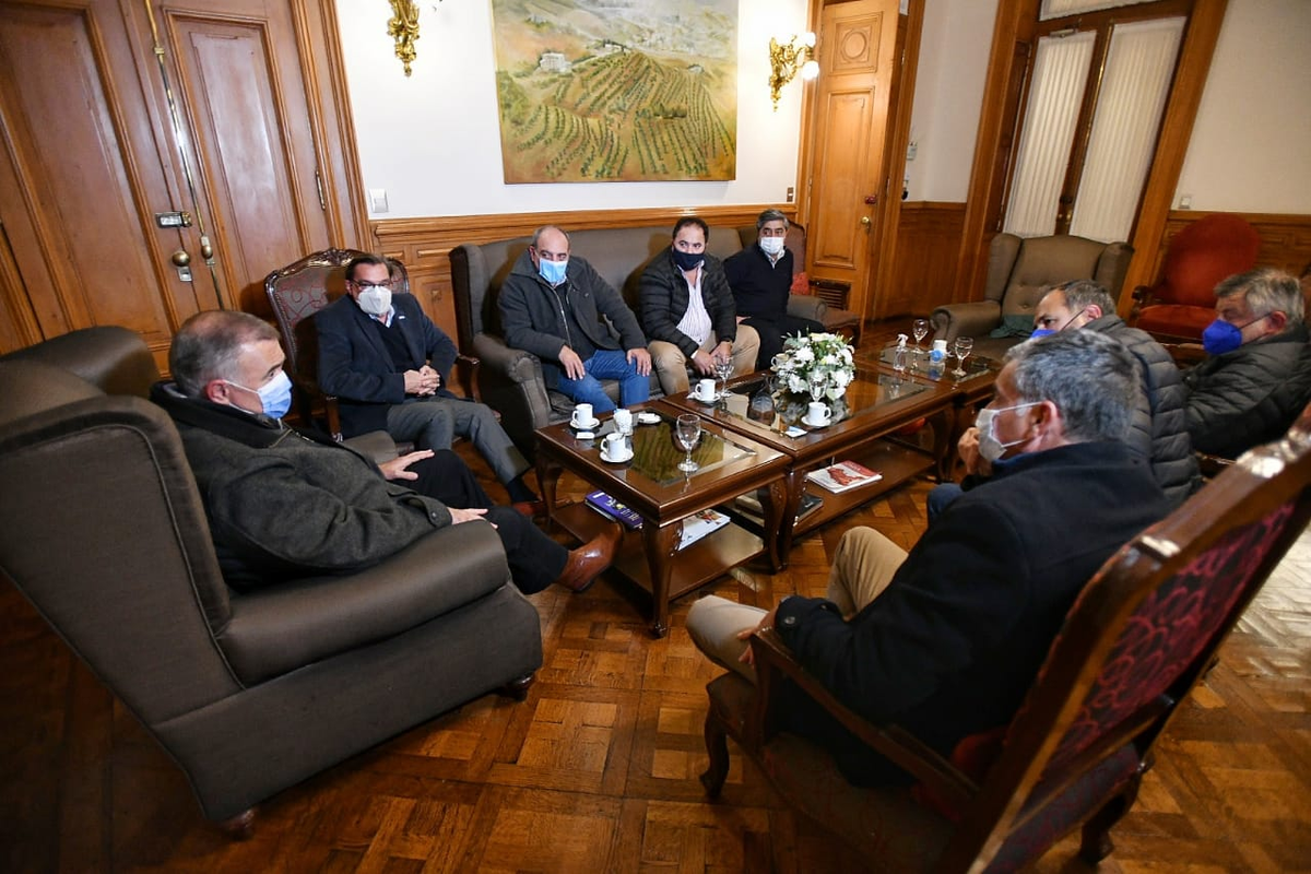 Jaldo recibió el lunes pasado a representantes de transportistas para tratar de encontrar una solución al faltante de gasoil.