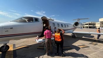 Trasladan a una paciente desde Tucumán hacia la Ciudad de Buenos Aires