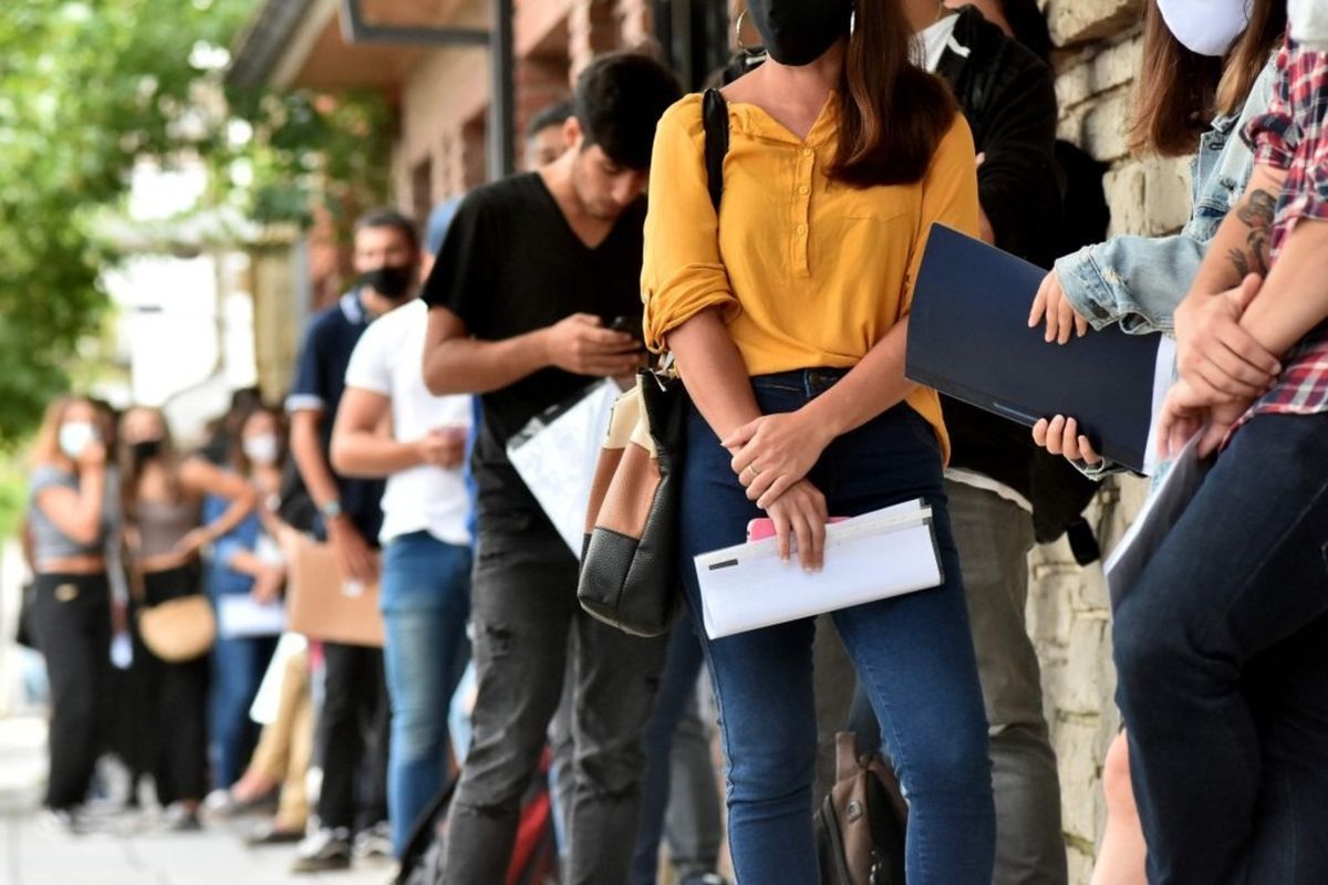 El desempleo en la población urbana bajó a 6,7% en el tercer trimestre de 2022