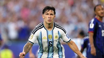 Los defensores se disfrazaron de asistidores y goleadores