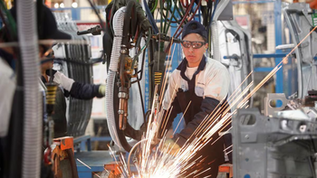 La producción industrial mostró números positivos en marzo
