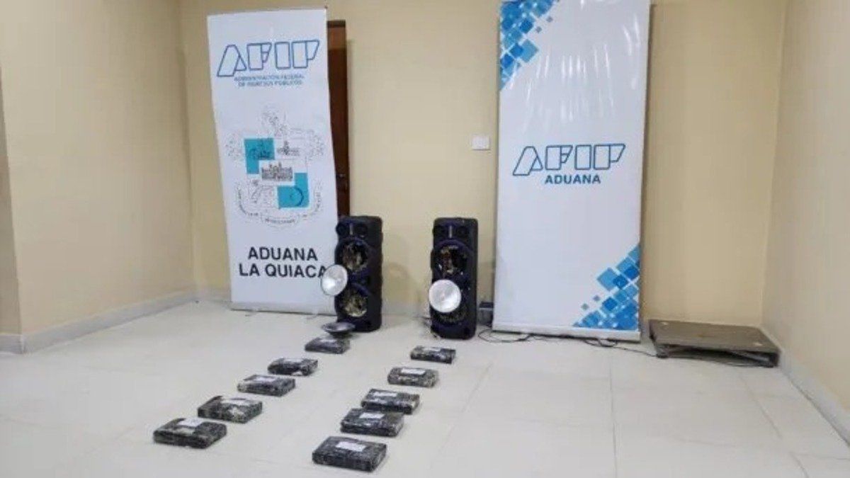 Córdoba y Jujuy: encontraron cocaína escondida en parlantes