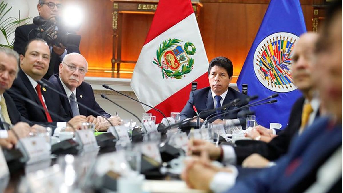 La OEA inspeccióna la situación política en el Perú