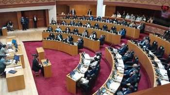 Le Legislatura aprobó el Presupuesto 2026 en sesión