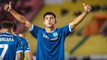 Racing venció a Independiente Petrolero por la Copa Sudamericana