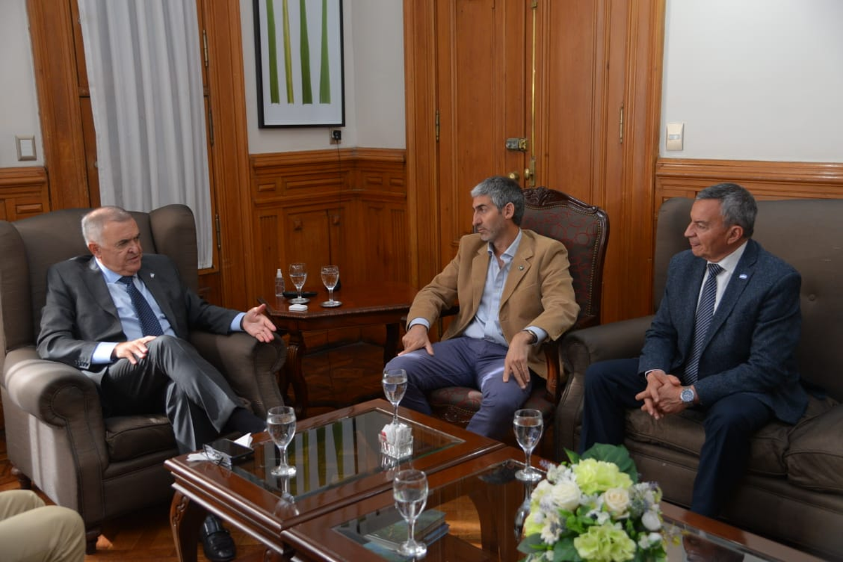 Jaldo recibió al presidente de la Sociedad Rural de Tucumán. José Frías Silva (h). 