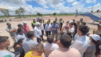 Jaldo supervisó las zonas inundadas y destacó la presencia del Estado