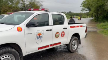 Desarrollo Social hace base en La Madrid llevando alimentos y agua potable
