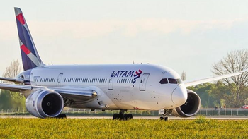 LATAM cancela la ruta Tucumán - Lima por altos costos aeroportuarios en Perú