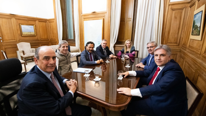 Jaldo se reunió con Francos, Karina Milei y Caputo