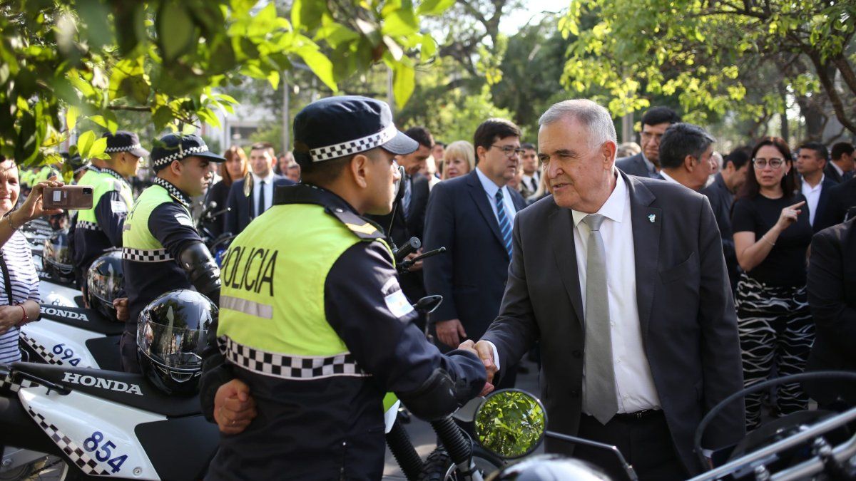 Jaldo entregará vehículos e insumos a la Policía de la provincia