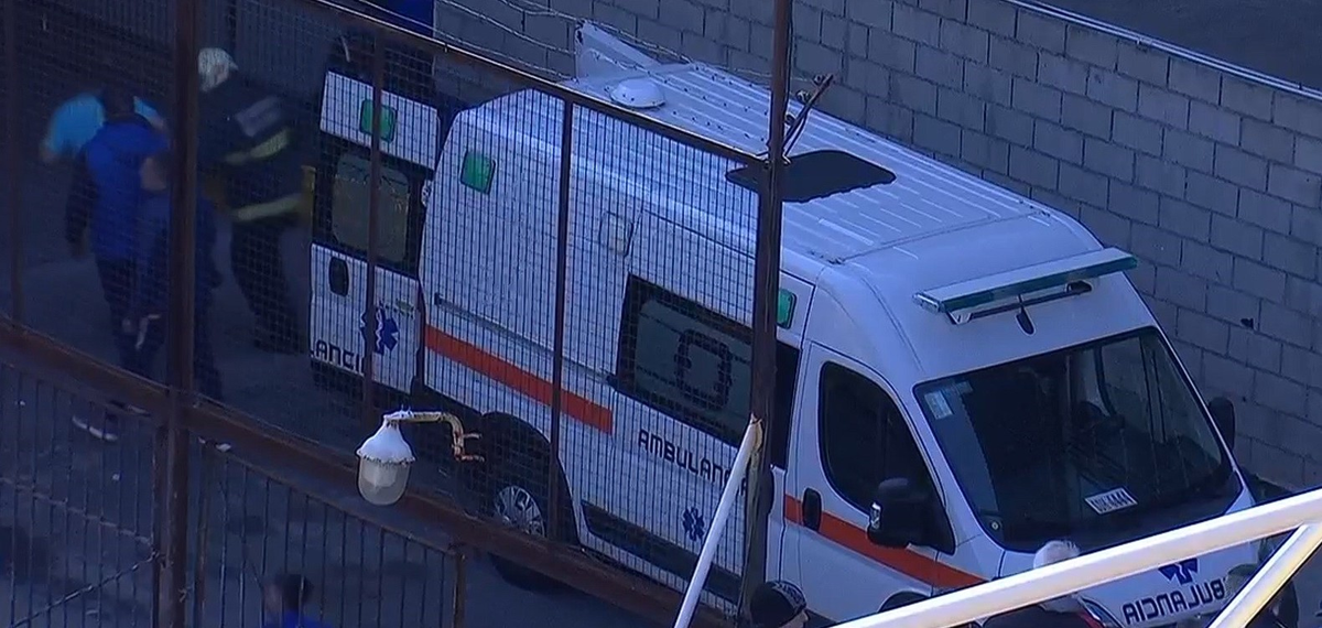 Un hincha se cayó de la tribuna en el encuentro entre Atlanta y Arsenal