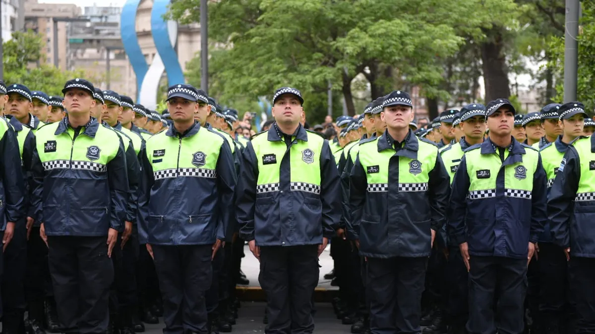 Entre el 16 y el 18 de julio próximos estarán abiertas las inscripciones para el ingreso de 1.200 aspirantes a la Policía de Tucumán.  